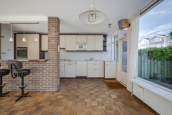 Medium property photo - Professor van der Waalslaan 16, 2251 GH Voorschoten